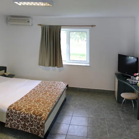 Hanul Piratilor Village 3* Năvodari