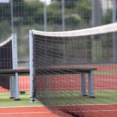 Hanul Piratilor Village