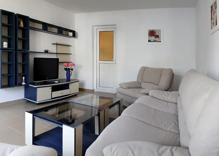 Hanul Piratilor Village مكان تخييم Năvodari