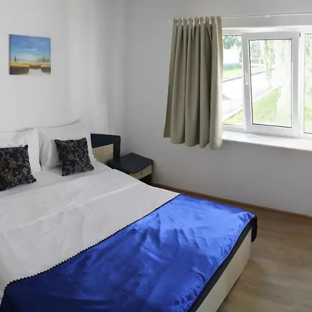 营地 Hanul Piratilor Village 那沃达利